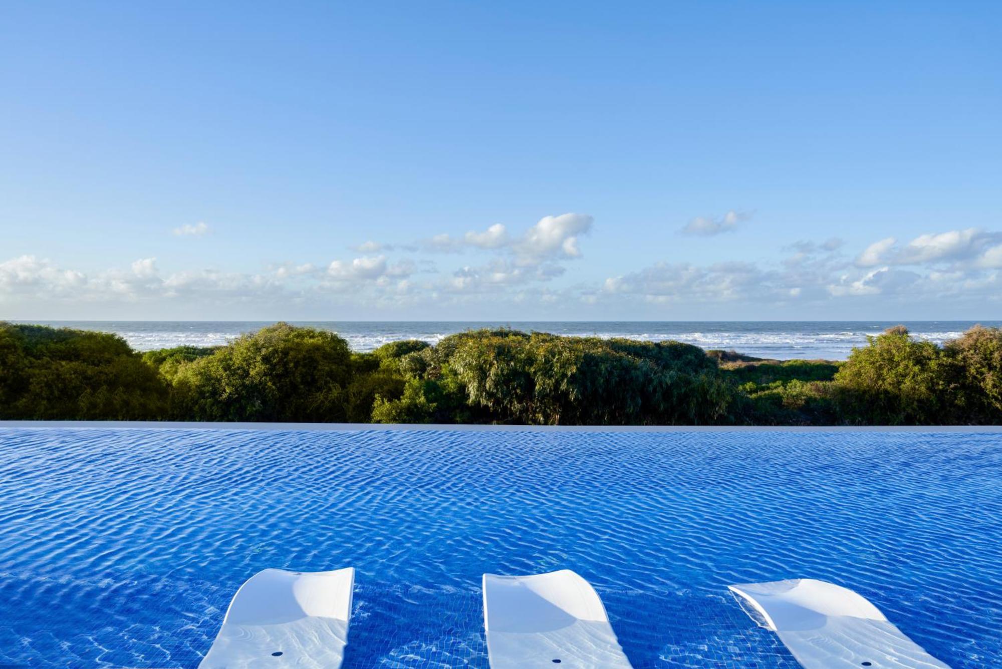 Pullman Mazagan Royal Golf & Spa El Yadida Exterior foto View of the Atlantic Ocean from the pool at the Iberostar Grand Hotel Bahia, in 2019
