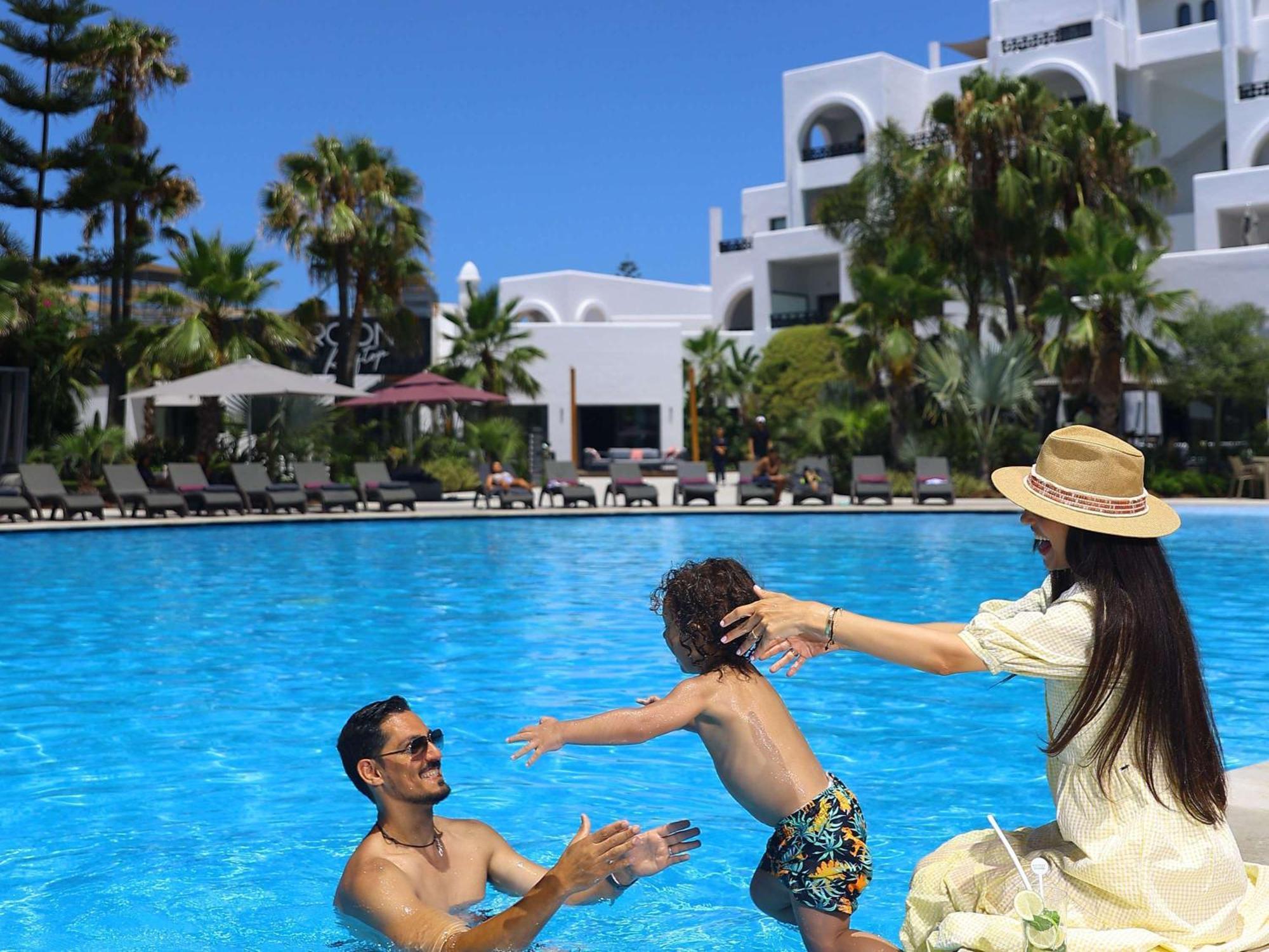 Pullman Mazagan Royal Golf & Spa El Yadida Exterior foto Family at a resort in Tunisia