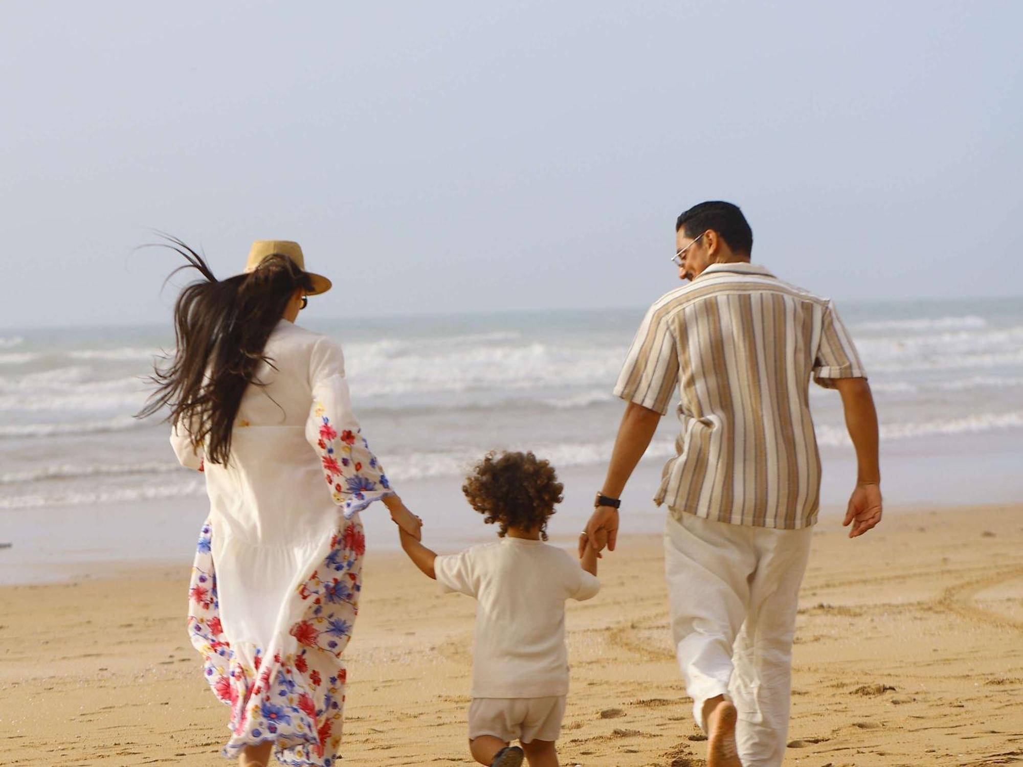 Pullman Mazagan Royal Golf & Spa El Yadida Exterior foto A family on the beach